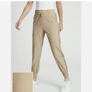 Athleta Brooklyn Textured Jogger, Windowpane Silt Taupe SIZE 4